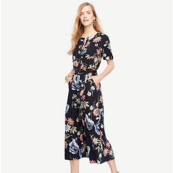 Ann Taylor Other - Ann Taylor Cropped Wide Leg Floral Jumpsuit Size 6